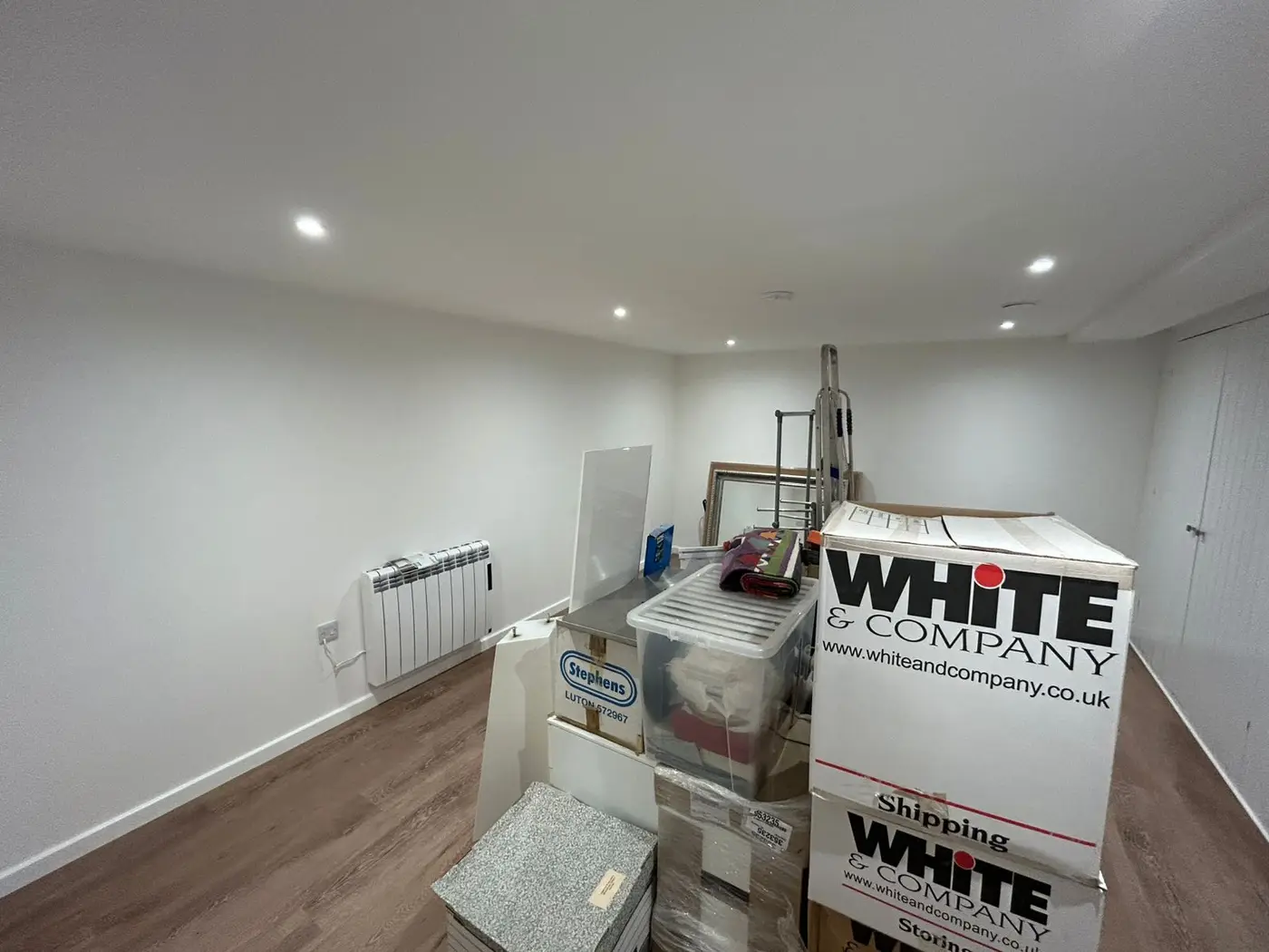 Large room ready for furniture, full repaint